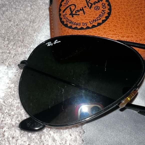 Ray-Ban Aviator Sunglasses - Picture 6 of 9